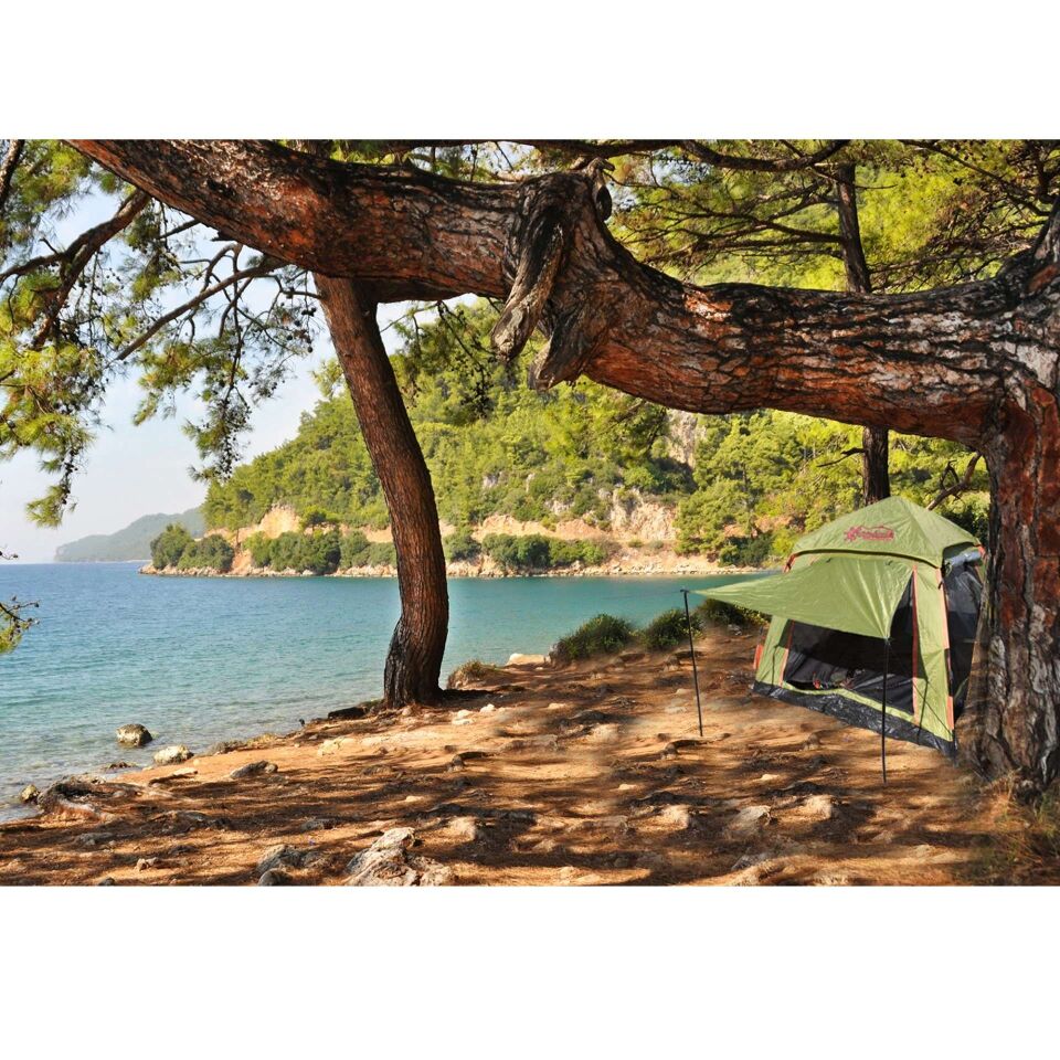 Captain Kamp Çadırı 7310 Tenteli Kolay Kurulan 215X215X145cm