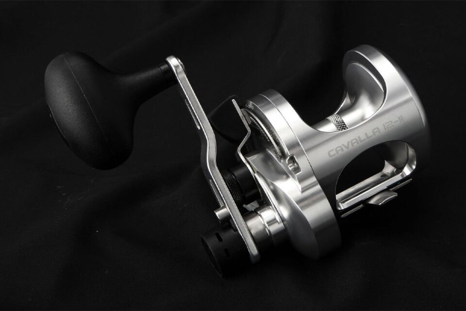 Okuma Cavalla CAV-12II Sağ El Çıkrık Makinesi
